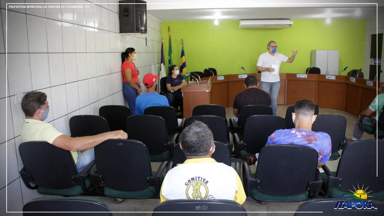 PALESTRA COM A EQUIPE DE MEIO AMBIENTE E INFRAESTRUTURA, SOBRE ADOTAR MEDIDAS DE PROTEÇÃO CONTRA O COVID
