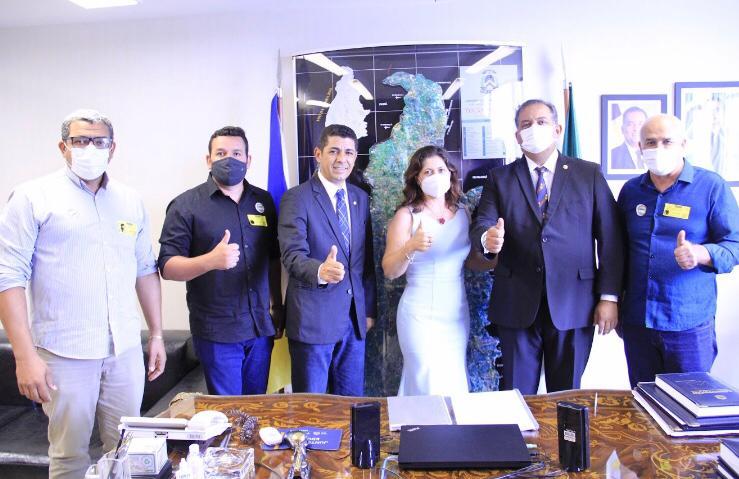 PREFEITO DE ITAPORÃ VIAJA PARA BRASÍLIA EM BUSCA DE RECURSOS E CONVÊNIOS PARA O MUNICÍPIO