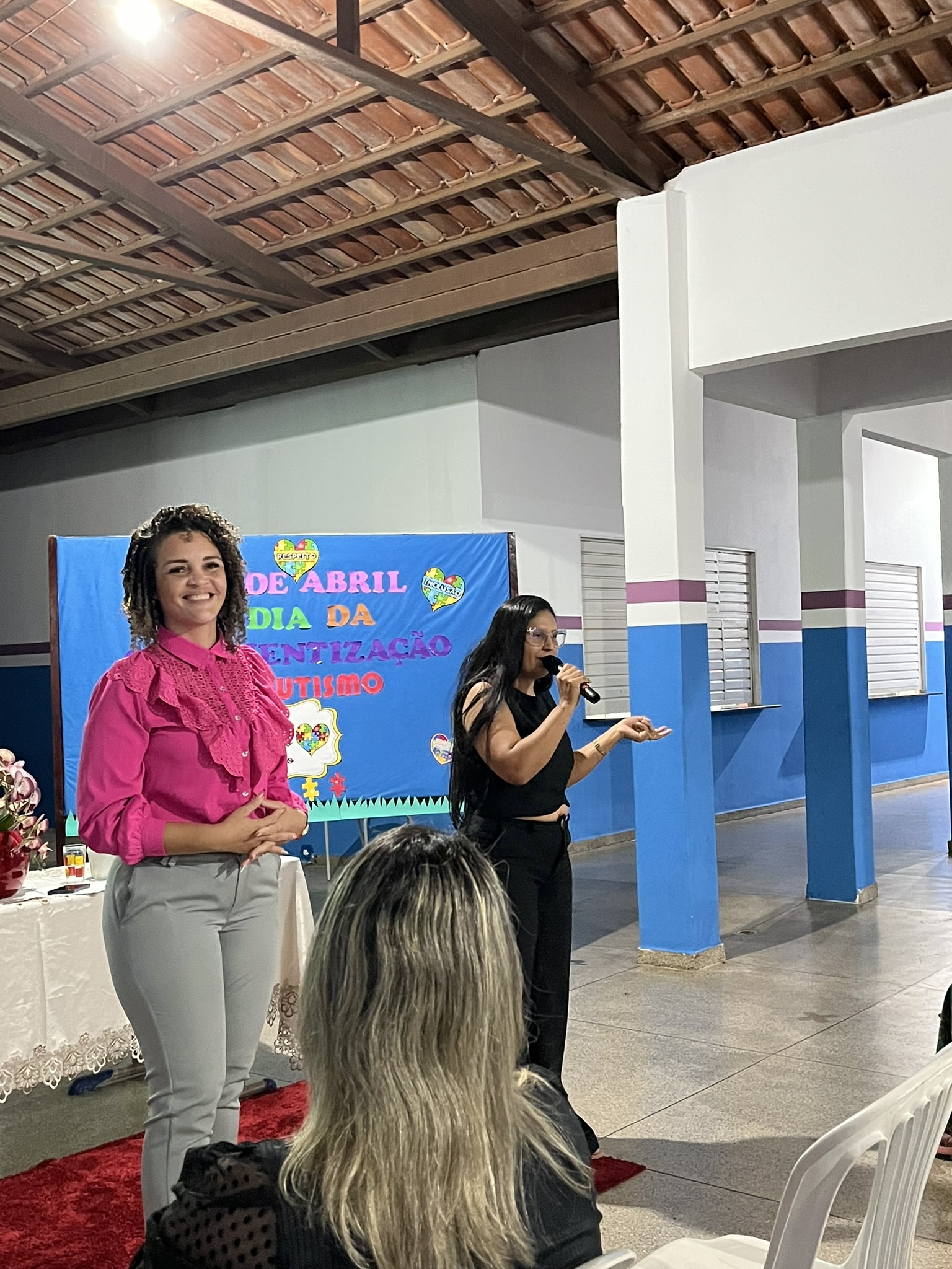 Secretaria Municipal de Educação Realiza Palestra sobre o Dia Mundial de Conscientização do Autismo