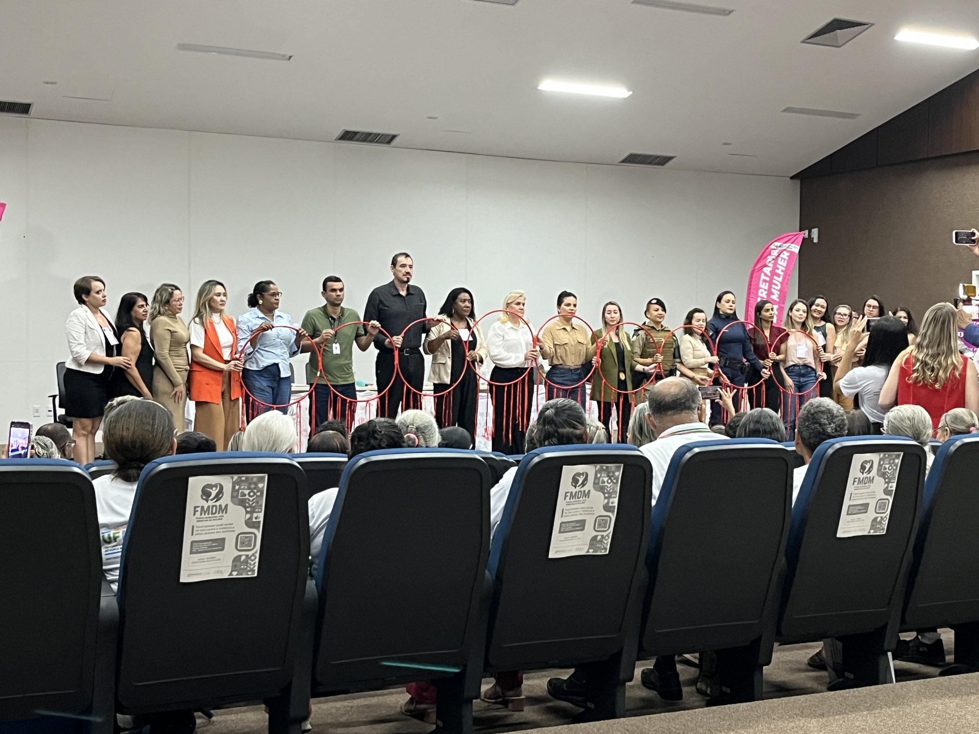 Diretora de Políticas Públicas de Itaporã participa de Fórum sobre Enfrentamento à Violência de Gênero em Araguaína
