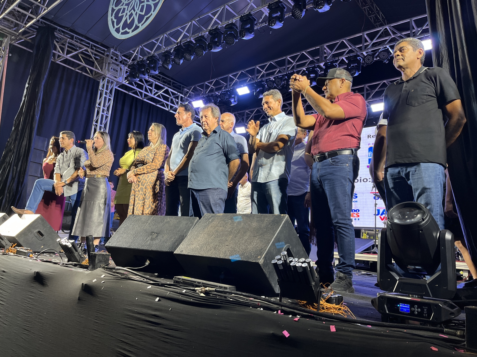 Segunda Noite do XIV Itaporã Fest Reúne Autoridades e Grandes Shows