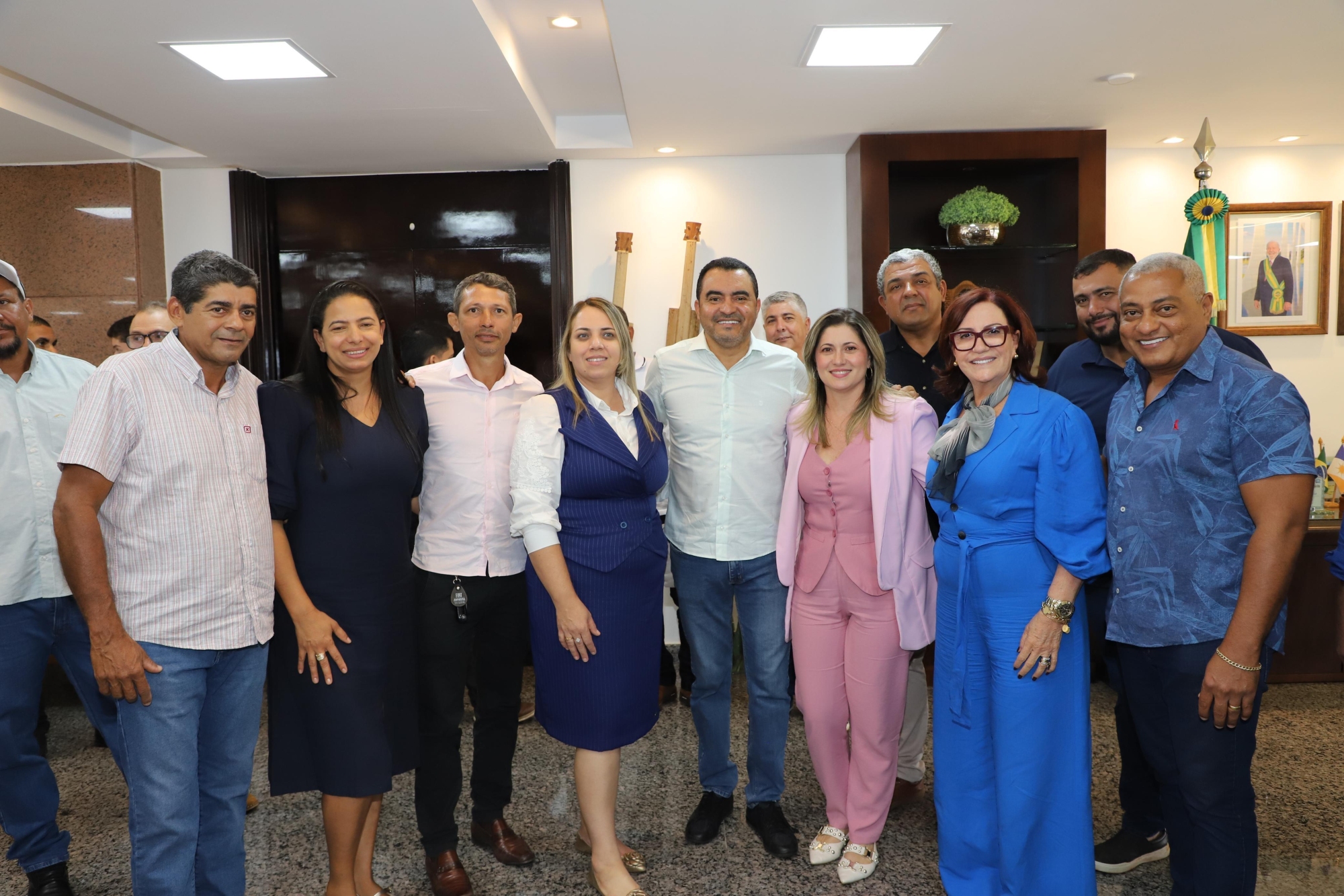 Prefeita Kéia Caponi e Lideranças Reivindicam Pavimentação da TO-239 em Encontro com Governador
