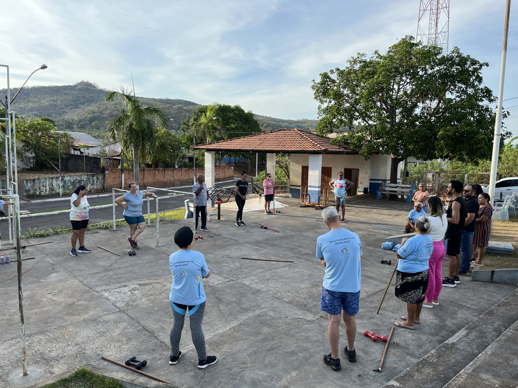 Projeto Academia da Saúde Ganha Novos Uniformes em Itaporã