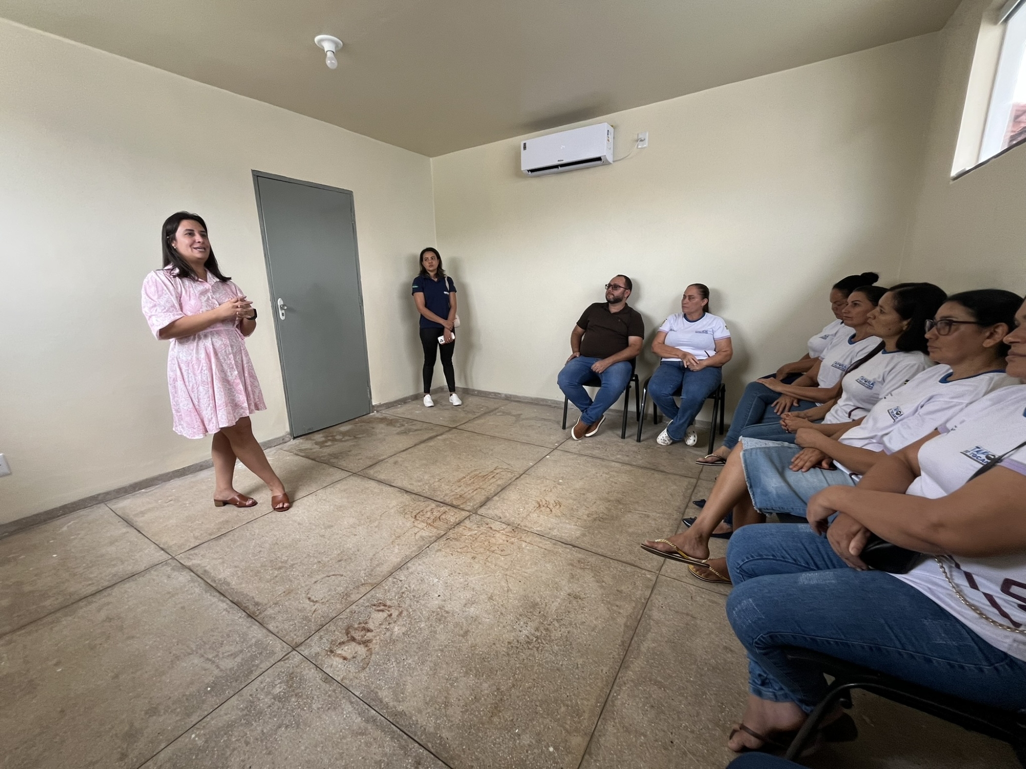 Profissionais do Pronto Atendimento passam por treinamento especializado em limpeza e higienização