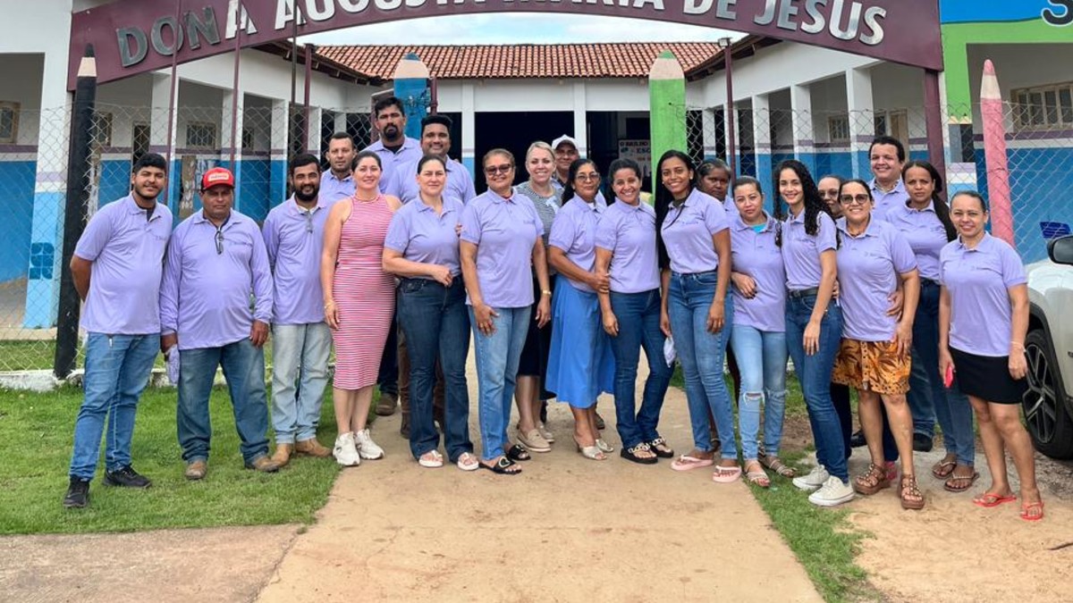 Prefeitura de Itaporã do Tocantins Valoriza Servidores da Educação com Entrega de Uniformes