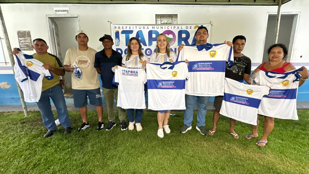 Prefeitura de Itaporã do Tocantins entrega novos uniformes aos servidores da Secretaria de Esportes