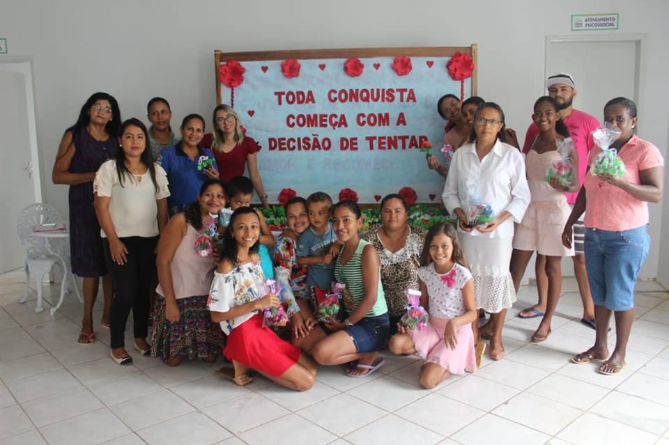 PREFEITURA PROMOVE OFICINA DE ARTESANATO ATENDIDAS PELOS EQUIPAMENTOS SOCIAIS